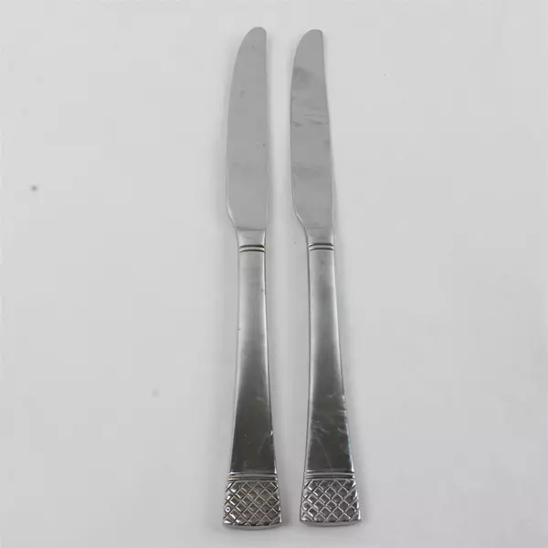 Set of 2 Oneida Braxton Stainless French Solid Knives 9.5" 