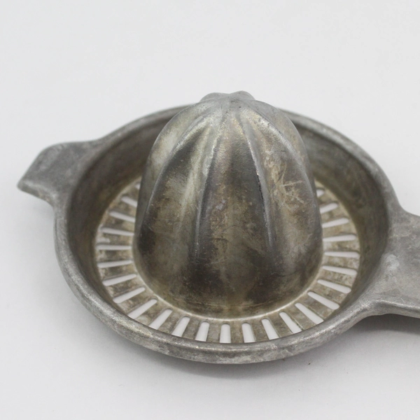 Vtg Foley Lemon Juicer Aluminum Citrus Juicer Kitchen Utensil Hand Held Manual