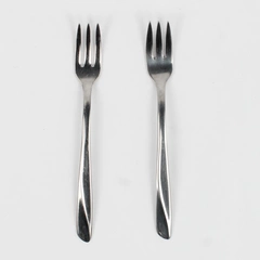 Lot of 2 Insico Finlandia Pattern Cocktail Fork 5.5" Stainless