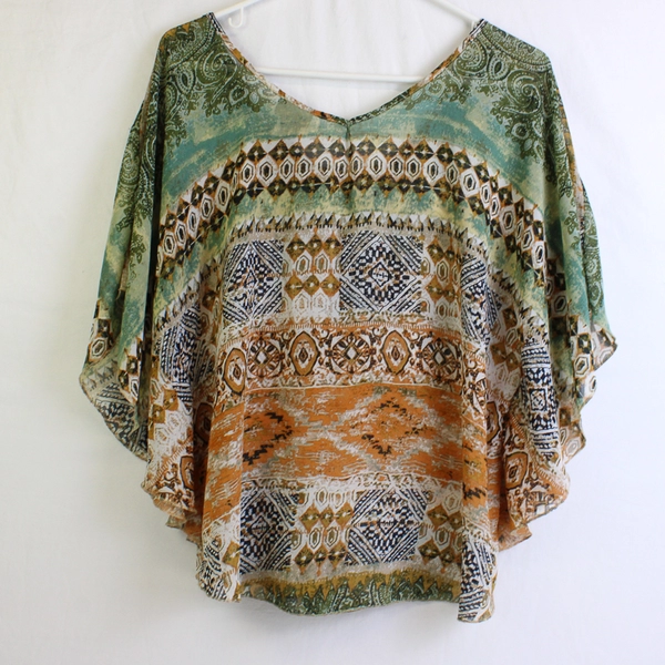 Rue 21 Women's L Multicolor Paisley Design Blouse with Dolman Short Sleeves