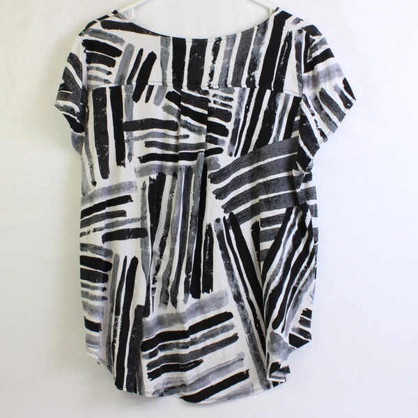 Alfani Women's XL Black White and Gray Abstract Striped Short Sleeve Blouse