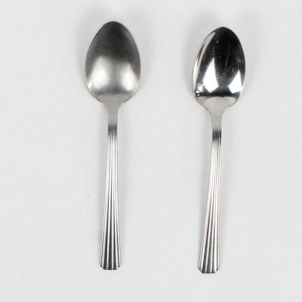 Lot of 2 International Silver Supreme Pattern Teaspoons Stainless 6 Inches