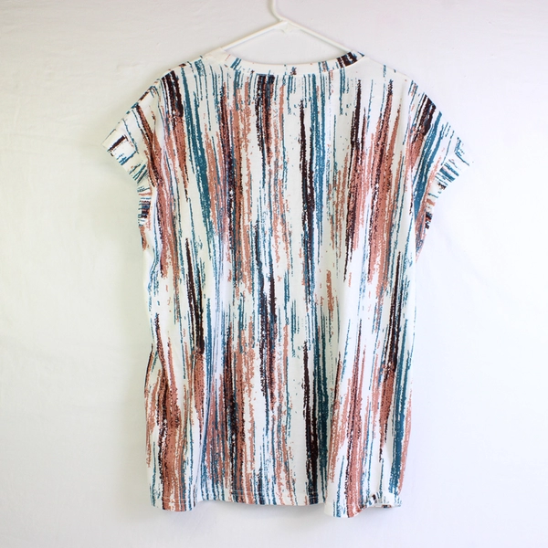Unbranded Women's XL White with Multicolor Abstract Stripes Cap Sleeve Blouse