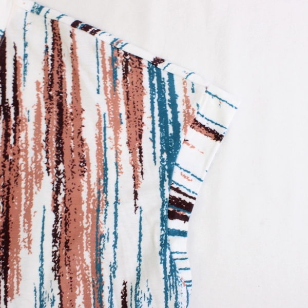 Unbranded Women's XL White with Multicolor Abstract Stripes Cap Sleeve Blouse