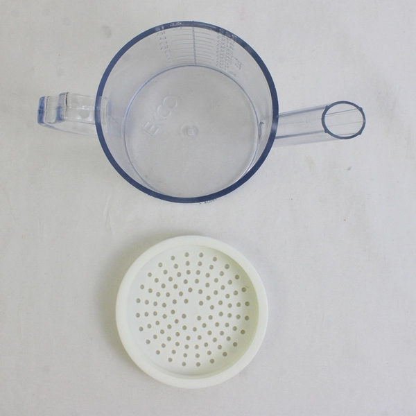 Ekco Clear Plastic Gravy/Fat Separator Jug With White Strainer Lid 16 Oz