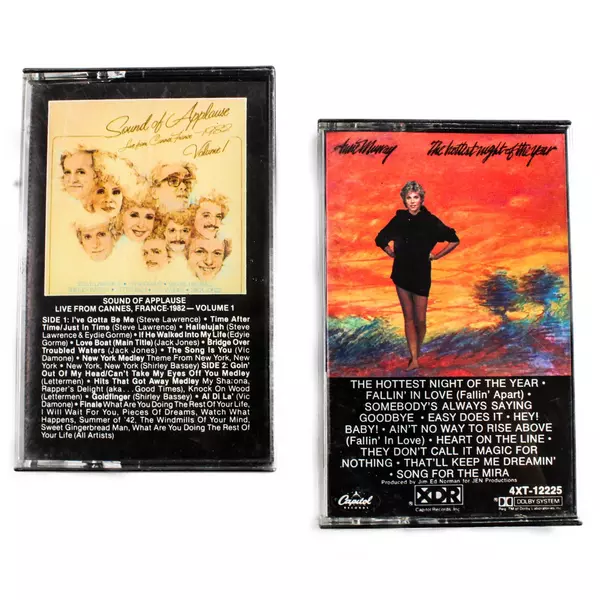 Lot of 2 Anne Murray Cassette Tapes Hottest Night of the Year Sound of Applause