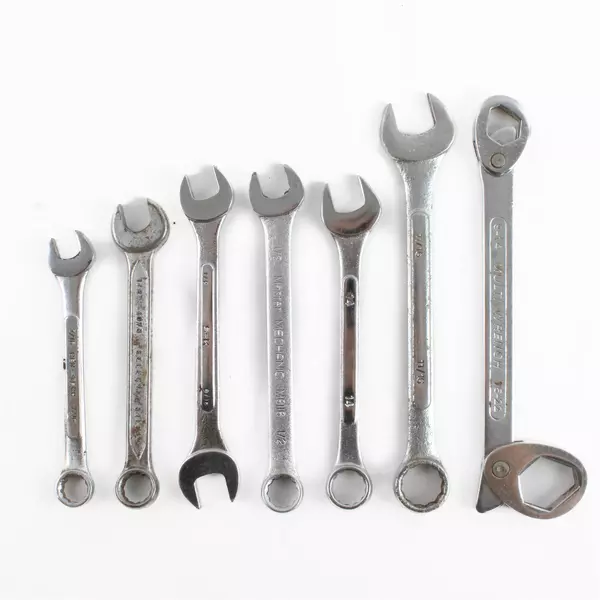 Lot of 7 Wrenches + Multi-Wrench Various Sizes
