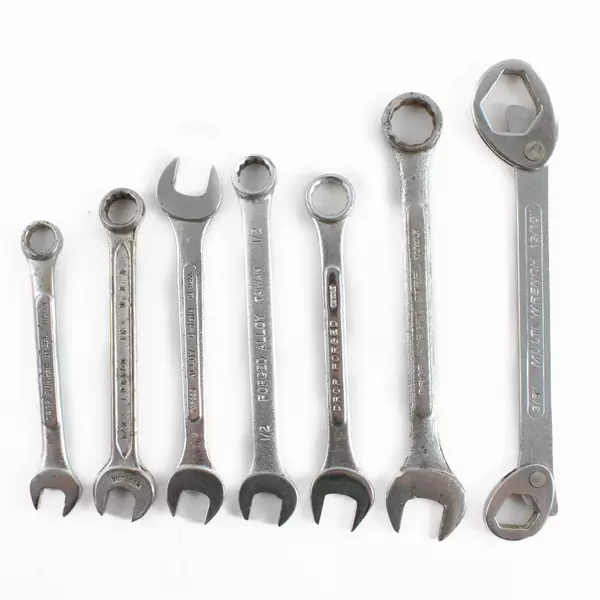 Lot of 7 Wrenches + Multi-Wrench Various Sizes