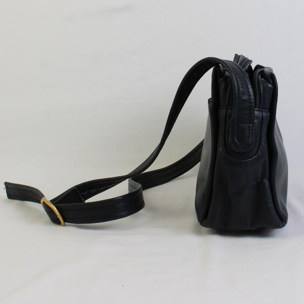 Vintage Tignanello Leather Shoulder Bag Crossbody Blue Purse