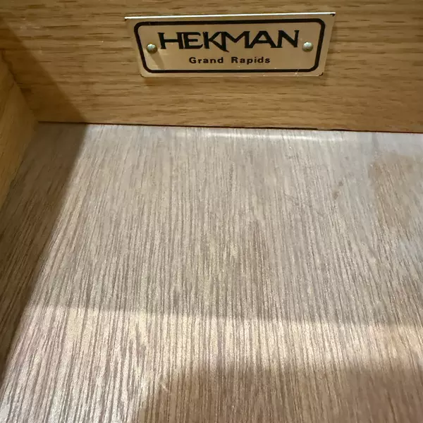 Vintage Hekman Drop Leaf Cherry End Table Wood