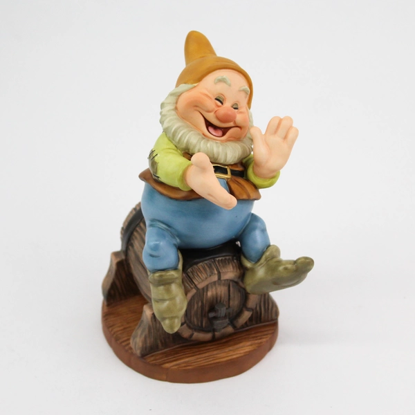 Walt Disney Classics Collection Snow White Happy Porcelain Figure COA