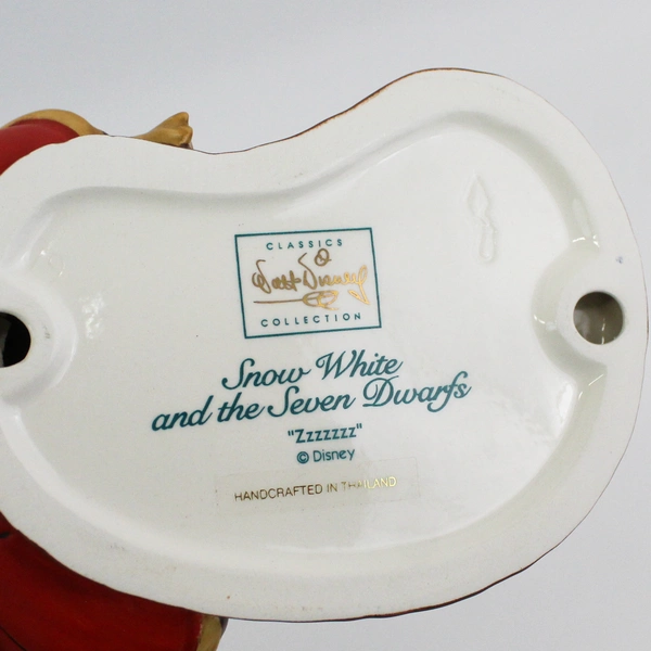 Walt Disney Classic Collection Snow White & 7 Dwarfs Sleepy with COA