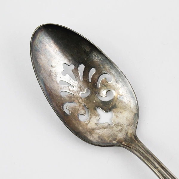 Vintage 1951 Wm Rogers Mfg Co. Inspiration Silver Plate Pierced Serving Spoon