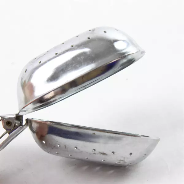 Squeeze Handle Tea Ball Infuser Loose Leaf Tea Strainer 3.25" 