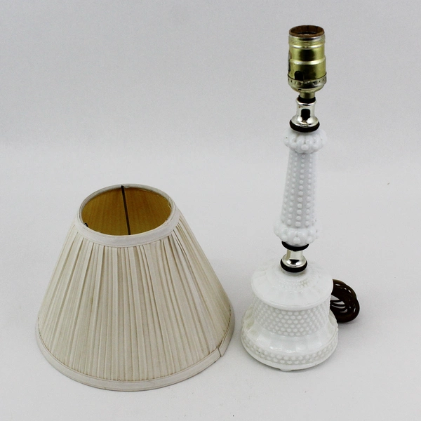 Vintage Leviton White Hobnail Milk Glass Electric Table Lamp With Shade