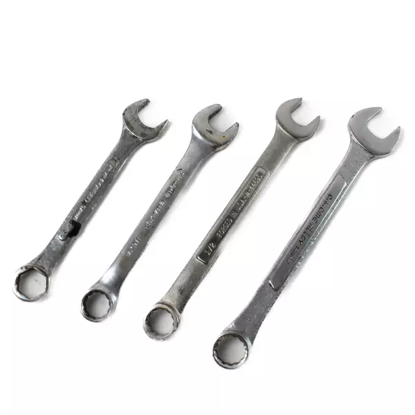 Lot of 4 Wrenches Assorted Sizes Used Hand Tools