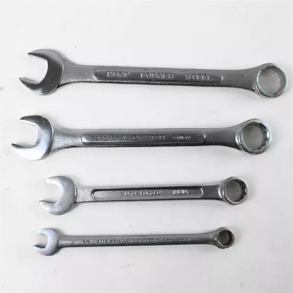 Lot of 4 Assorted Used Wrenches 19" 9/16" 11/16" 3/8" Hand Tools