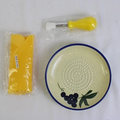 Lot Of 3 Clayton Kitchenware Round Ceramic Plate and Garlic Grater Set