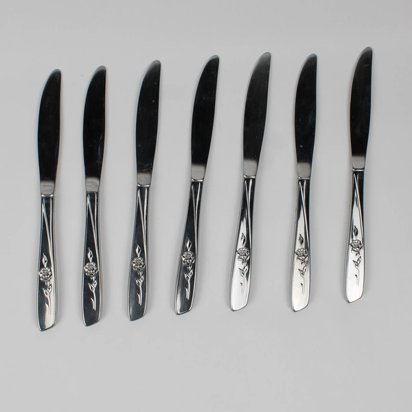 Lot Of 7 Oneida Silver Sweet Briar (Stainless) Flatware Dinner Knife 8.5" Long