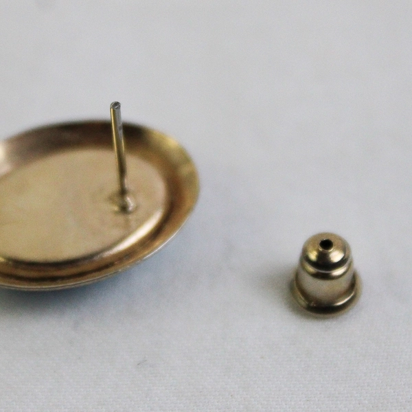 Turquoise Oval Stud Earrings Gold Tone Cabochon