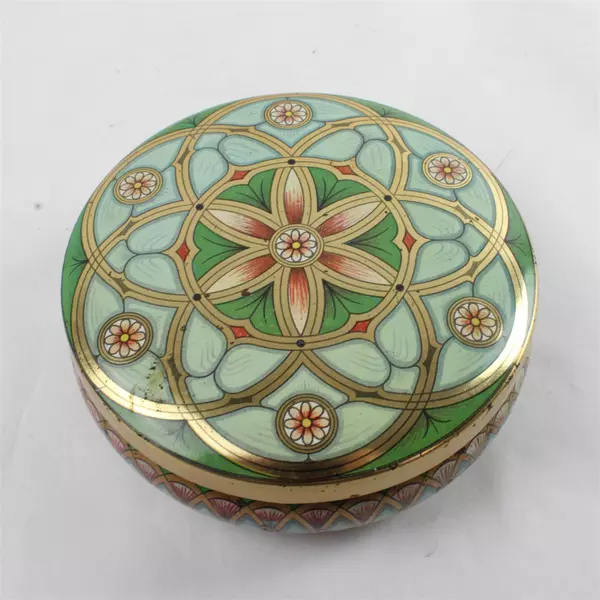 Vintage Meister Round Floral Tin Brazil Model 51147-0 5.25" x1.75"