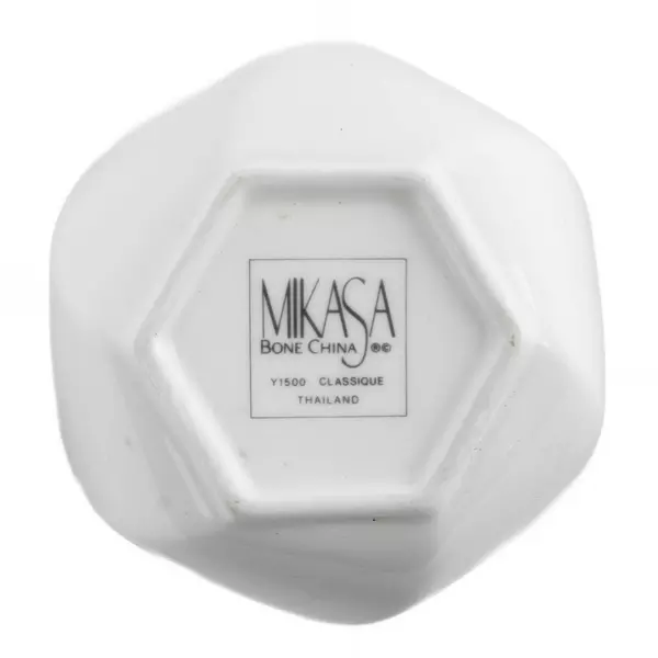 VTG Mikasa Bone China Y1500 Hexagonal Swirl Vase White Thailand 4.75"