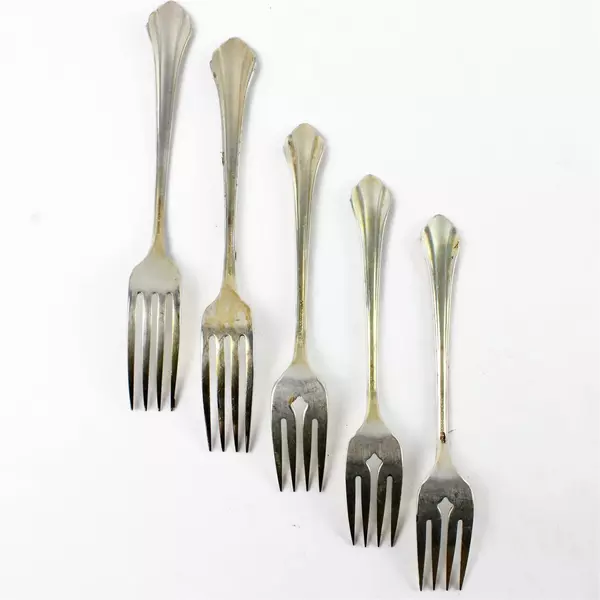 Lot of 5 Oneida Bancroft Stainless Forks 2 Dinner 3 Salad 7.75in Used