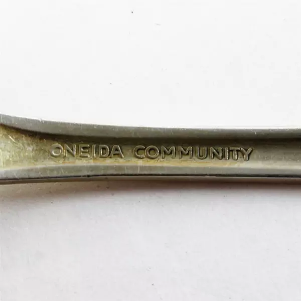 Lot of 5 Oneida Bancroft Stainless Forks 2 Dinner 3 Salad 7.75in Used