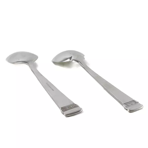 Lot of 5 Oneida Cozumel 18/10 Stainless Spoons 2 Soup + 3 Sugar Shell 7"