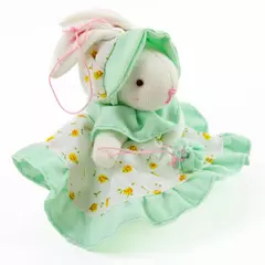 Russ Berrie Wee Countrykins Rabbit White Dress Green Trim Bonnet 3.5"