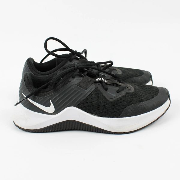 Nike MC Trainer Black/White Sneaker Shoes Women's US Size 6.5