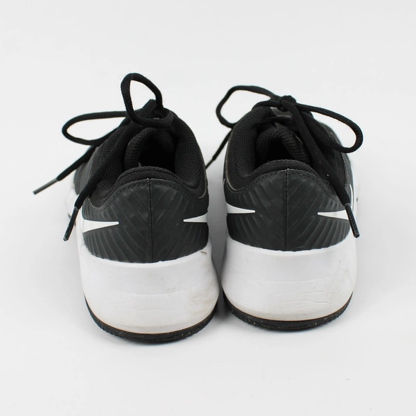 Nike MC Trainer Black/White Sneaker Shoes Women's US Size 6.5