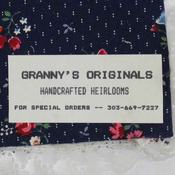 Vtg Granny's Originals Handcrafted Heirlooms Address and Phone Number Book