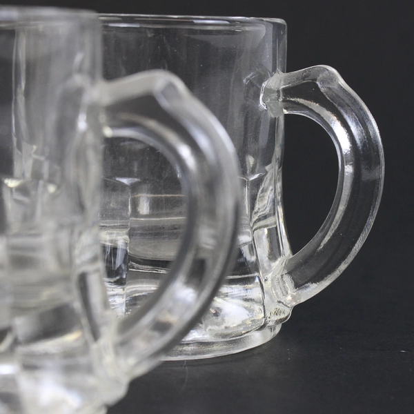 Lot Of 2 Unbranded Matching Clear Glass Shot Glasses With Small Handles 2" Tall