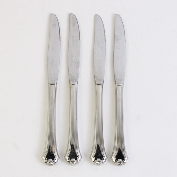 Lot Of 4 Oneida Silver Midtowne (Stainless) Flatware Dinner Knives 9" Long