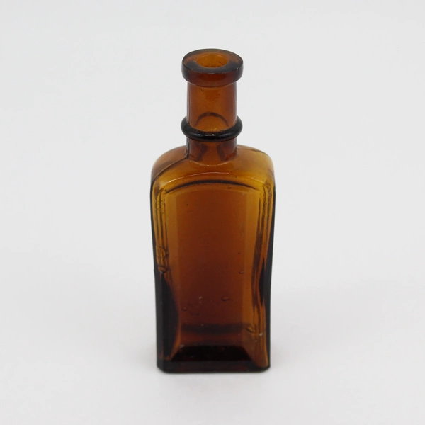 Antique Buckingham Whisker Dye bottle 1880s-1890s