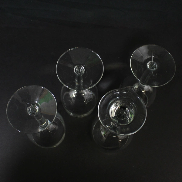 Lot of 4 Unbranded Crystal Wine Glasses 7"