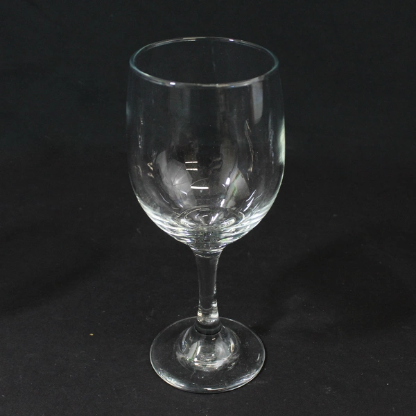 Lot of 4 Unbranded Crystal Wine Glasses 7"