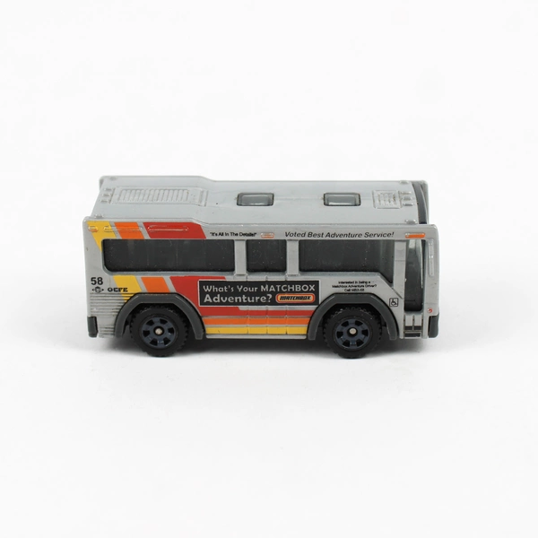 2004 Matchbox City Adventure Service Silver 2-7/8" Diecast Bus Red/Orange