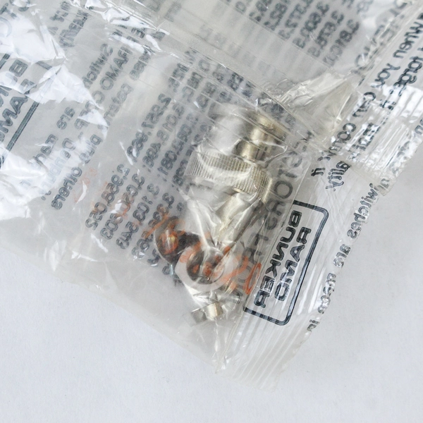 Bunker Ramo Amphenol Connector 74868, UG-536B/U New Old Stock