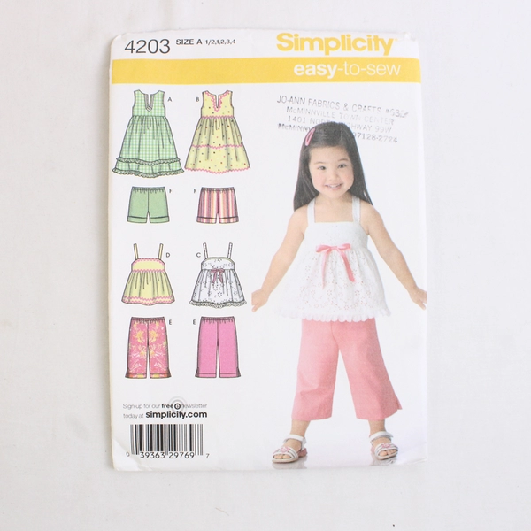 Simplicity 4203 Toddlers Dress & Outfit Patterns Girls Size A (1/2, 1, 2, 3, 4)