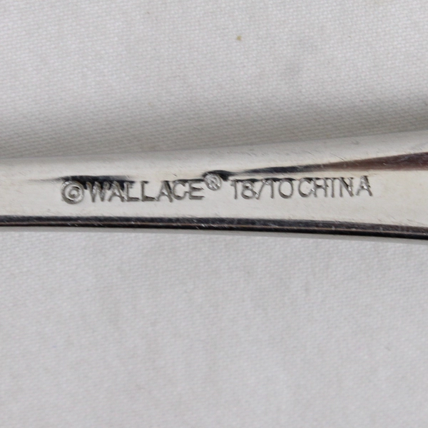 2 Wallace Silver Picasso Pattern 18/10 Stainless Salad Forks 7" Hard To Find