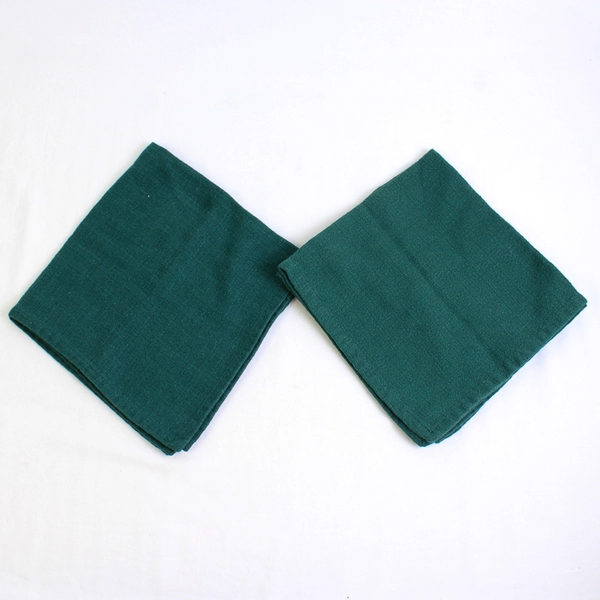 Lot Of 2 Unbranded Matching Fabric Napkins Solid Green Color 18.5" x 17.5"
