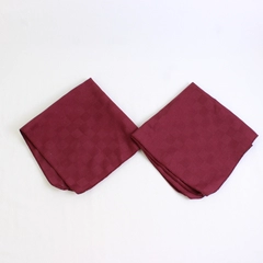 Lot Of 2 Unbranded Matching Solid Red Maroon Color Fabric Napkins 17" x 17"