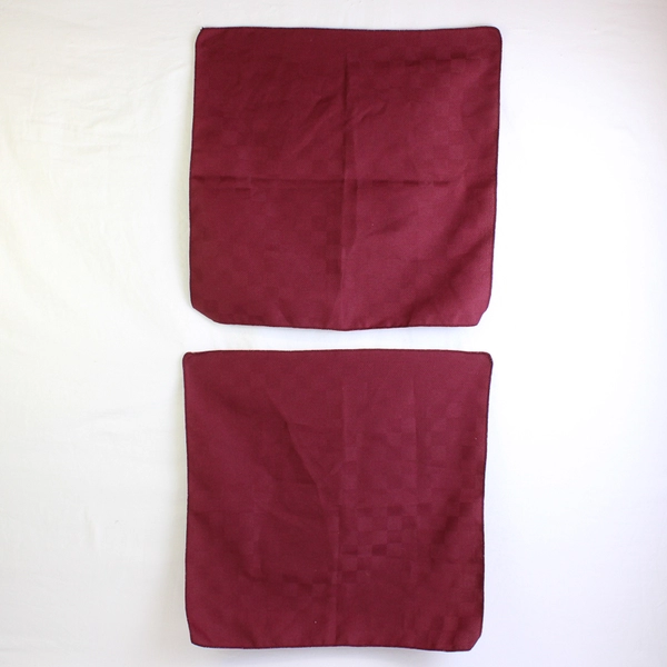 Lot Of 2 Unbranded Matching Solid Red Maroon Color Fabric Napkins 17" x 17"