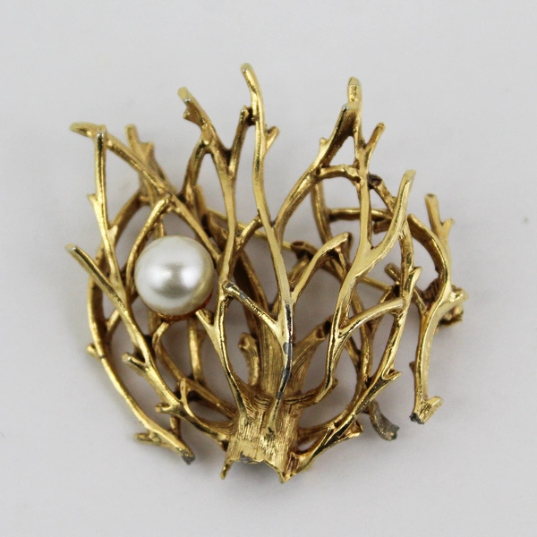 Vintage Gold Tone Branch Brooch With Pearl Accent 