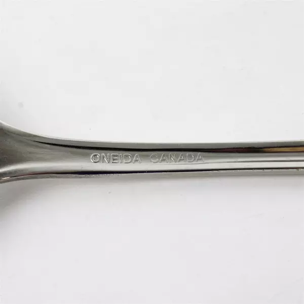 Oneida Repose Stainless Medium Solid Cold Meat Serving Fork 8.25in 