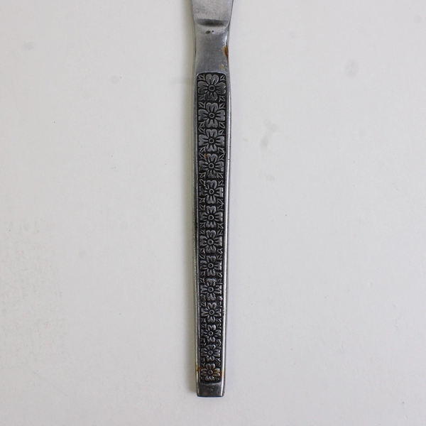 Hanford Forge Trocadero Dinner Knife Floral Glossy Stainless Silverware