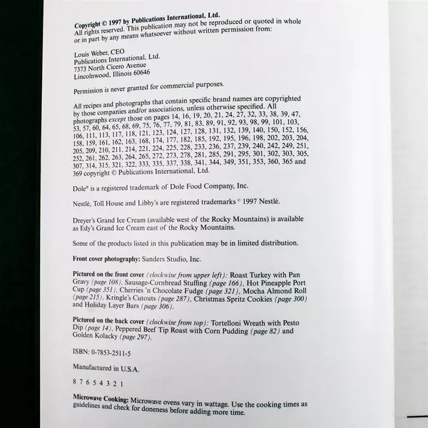 Taste of Home Holiday & Celebrations Cookbook 1997 Hardcover 500 Recipes