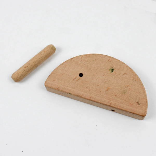 Melissa & Doug Suspend Balance Skill Challenge Family Party Game